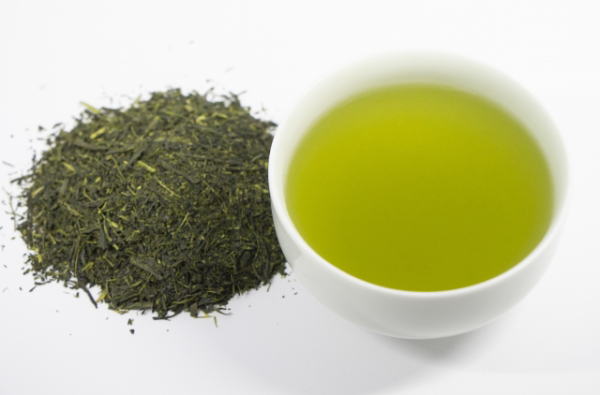 日本茶100ｇあたりの栄養価